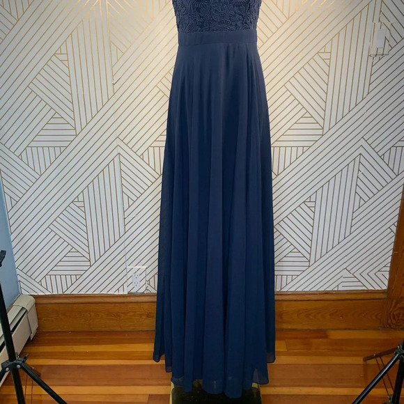 Lulu's Love Poem Lace Halter Gown in Navy Blue - Picture 4 of 9